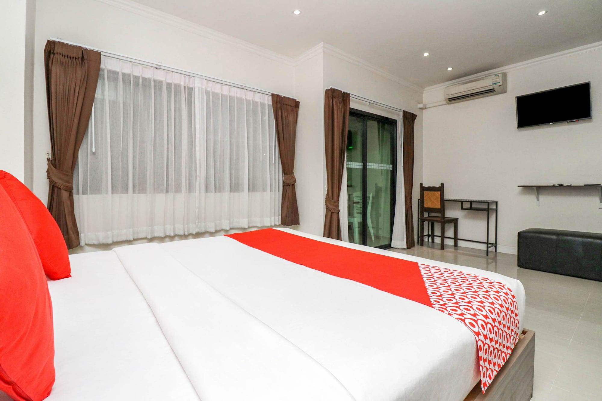 Natural Beach Hotel Патая Екстериор снимка