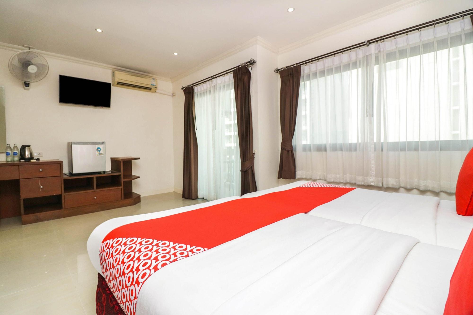 Natural Beach Hotel Патая Екстериор снимка
