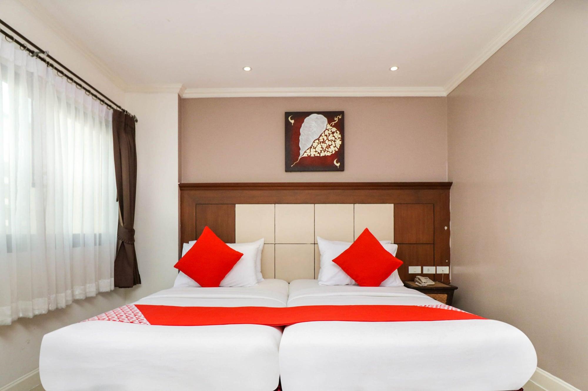 Natural Beach Hotel Патая Екстериор снимка
