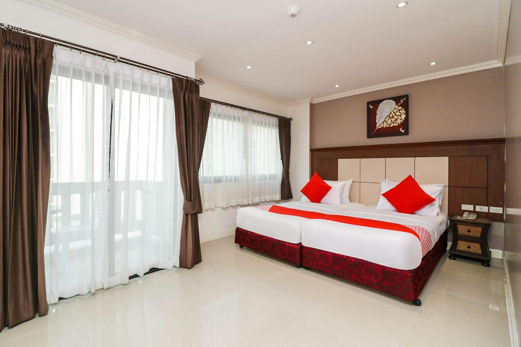 Natural Beach Hotel Патая Екстериор снимка