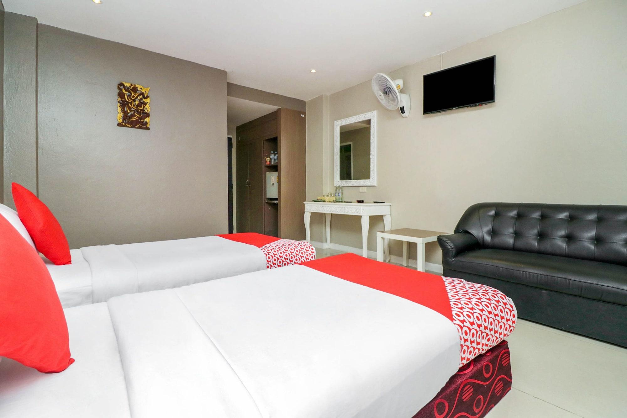 Natural Beach Hotel Патая Екстериор снимка