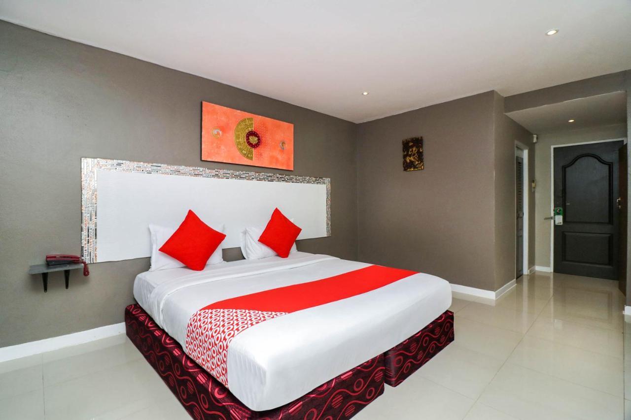 Natural Beach Hotel Патая Екстериор снимка