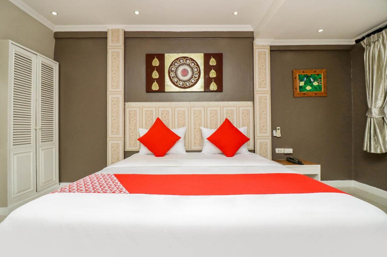 Natural Beach Hotel Патая Екстериор снимка