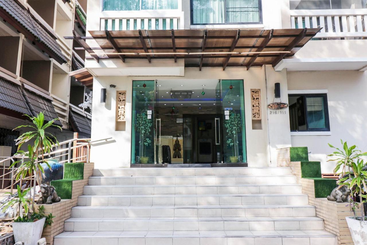 Natural Beach Hotel Патая Екстериор снимка